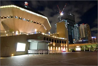 湊町リバープレイス夜景
