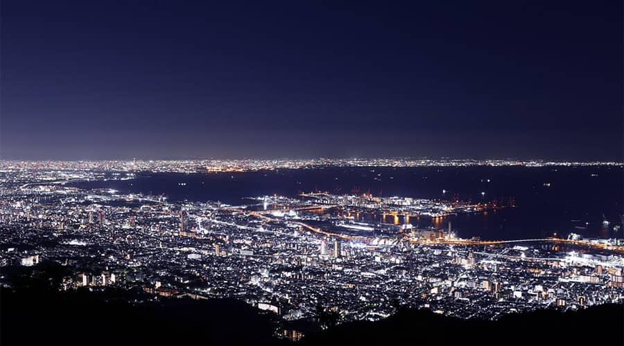 六甲山の展望台から撮影された神戸の夜景